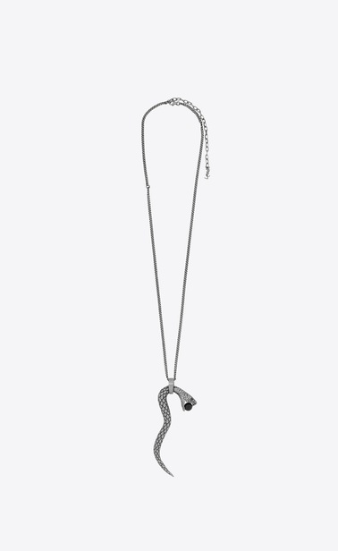 Pendentif SERPENT en métal argenté et perle de verre noire.